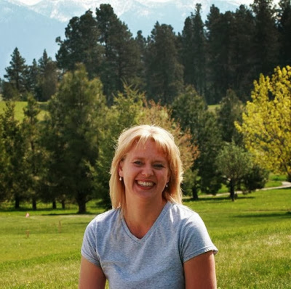 Meet your Posher, Angela